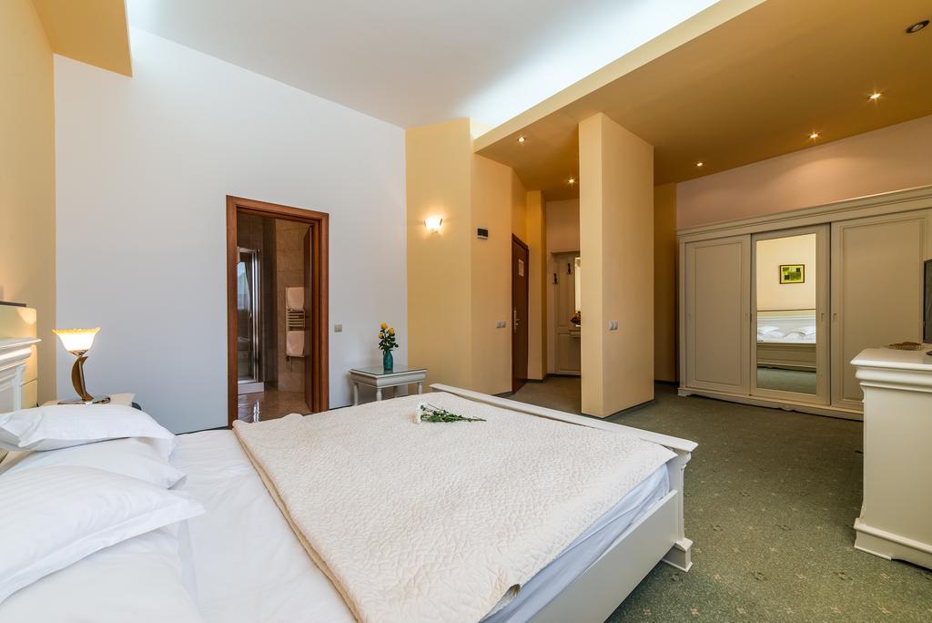Hotel Opal Клуж-Напока Экстерьер фото